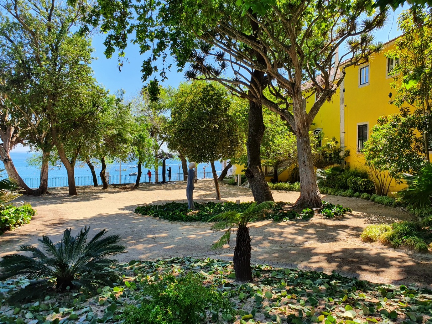 Jardim Palácio dos Arcos, 2022. Hotel grounds; public access is not implied.